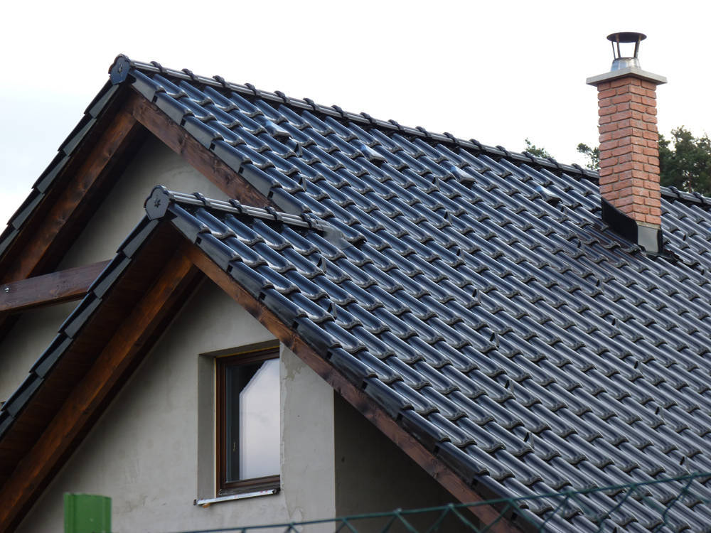 Keramická strešná krytina Röben monza plus tobago glazúra - realizácia strechy