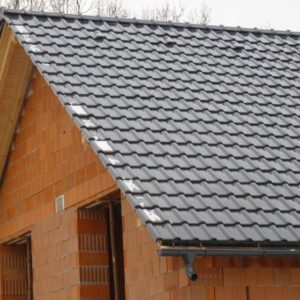 Realizácia strechy so strešnou krytinou Röben Piemont Titan